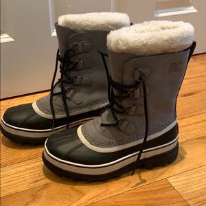 NWOT Women’s Sorel boots